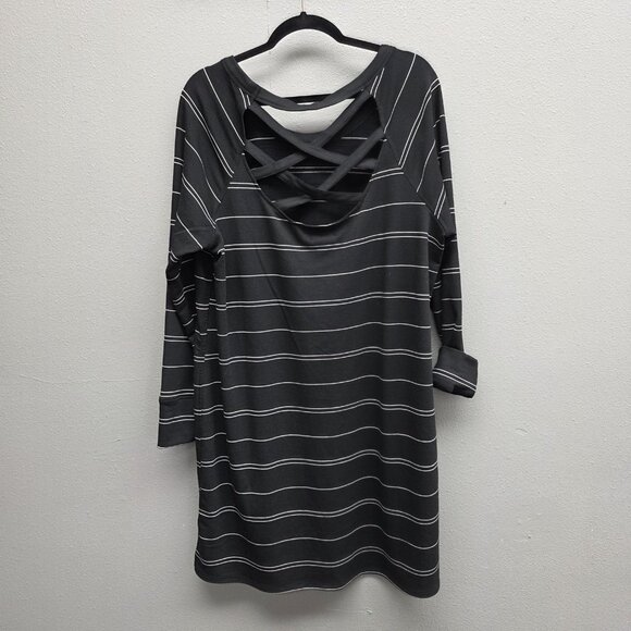 Maurices Shirt Womens 1 Black White Stripe Criss Cross Back 3/4 Sleeve Tunic - Picture 4 of 10